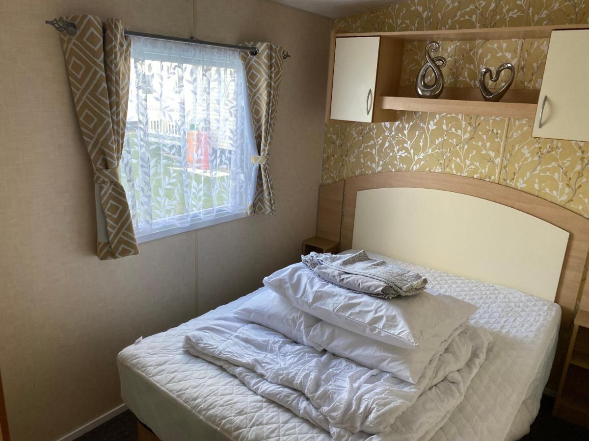3 Bedroom 8 Berth Standard Basic Caravans With Hot Tub,Mountain Bikes Tattershall Eksteriør bilde